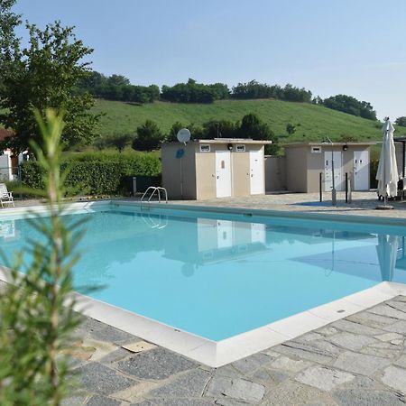 Aura Loving Home Con 4 Posti Letto, Cucina Completa, Terrazzo Ed Un Grande Parco Verde Serravalle d'Asti Екстериор снимка