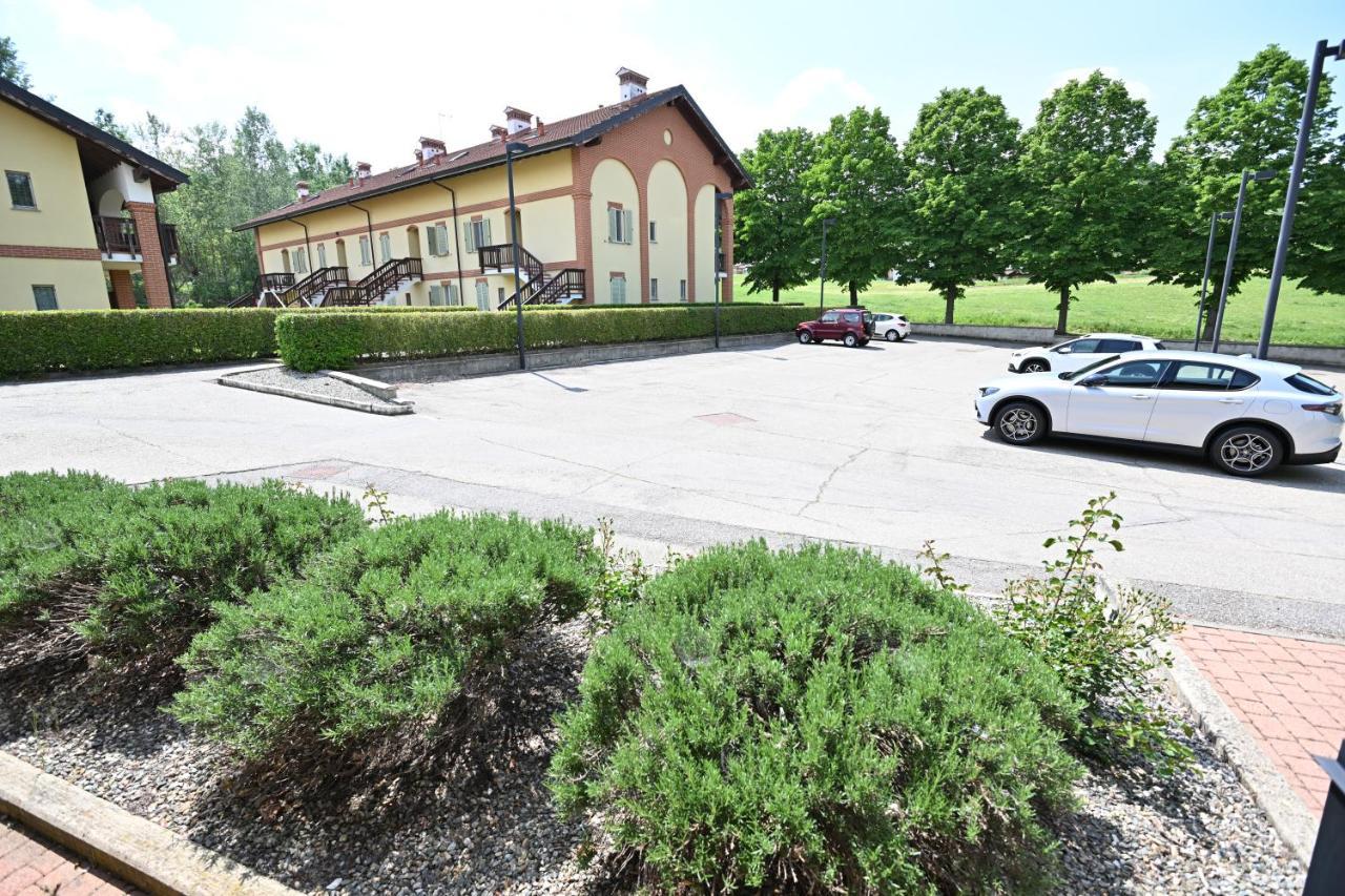 Aura Loving Home Con 4 Posti Letto, Cucina Completa, Terrazzo Ed Un Grande Parco Verde Serravalle d'Asti Екстериор снимка