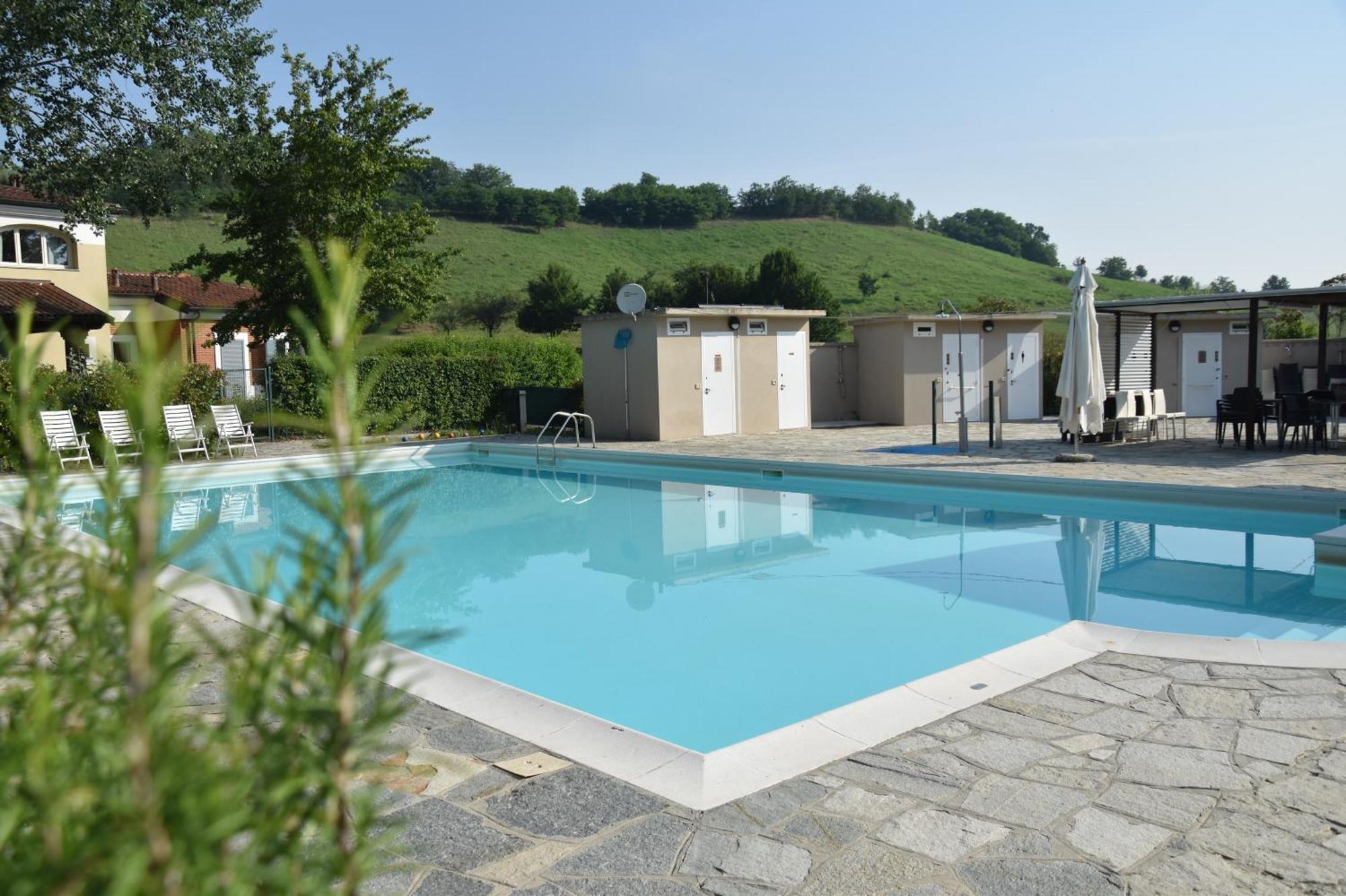 Aura Loving Home Con 4 Posti Letto, Cucina Completa, Terrazzo Ed Un Grande Parco Verde Serravalle d'Asti Екстериор снимка